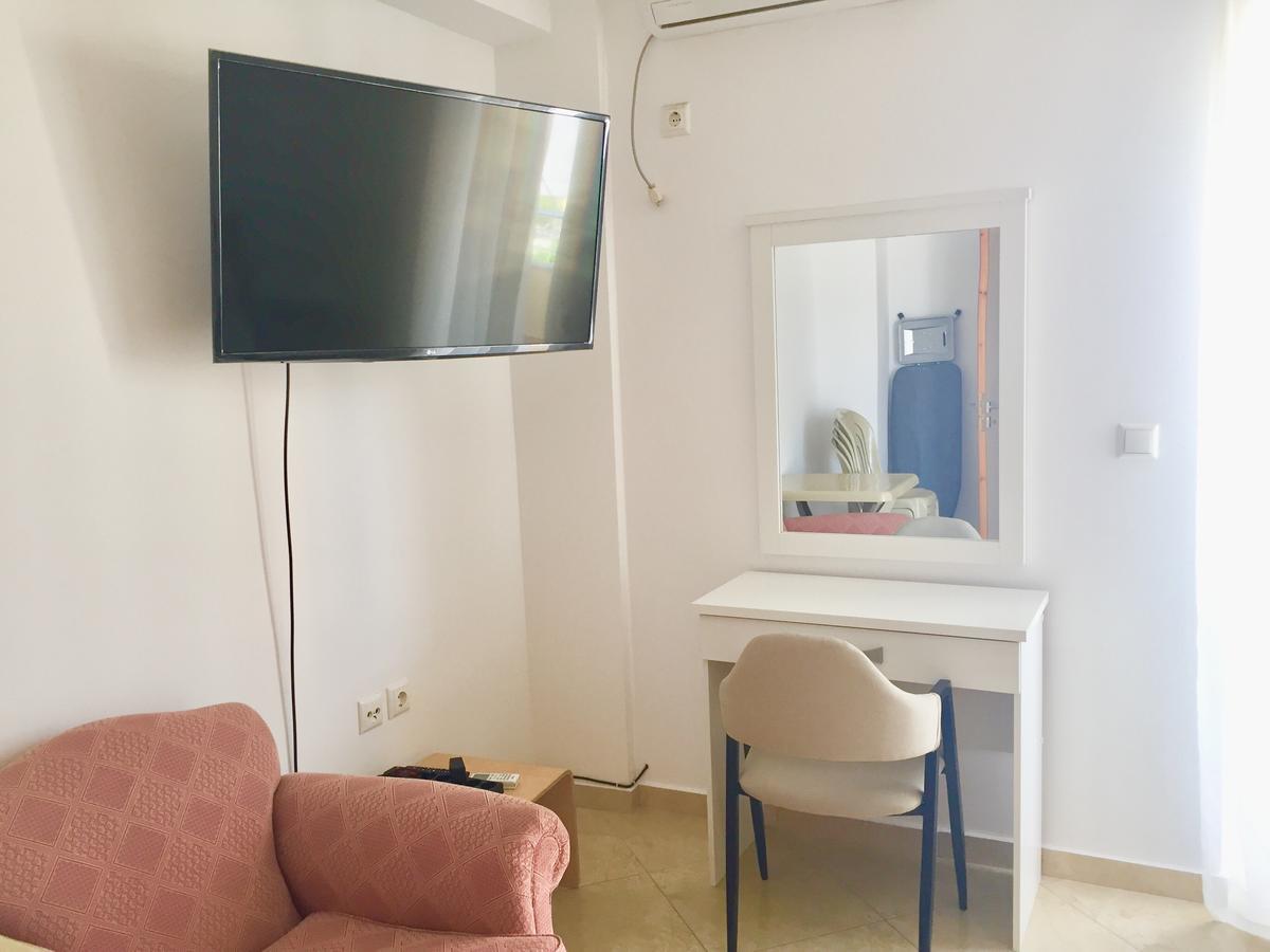 Sea And Sun Apartments Саранде Екстериор снимка