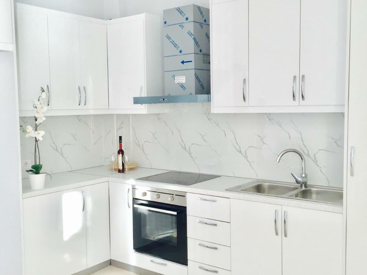 Sea And Sun Apartments Саранде Екстериор снимка